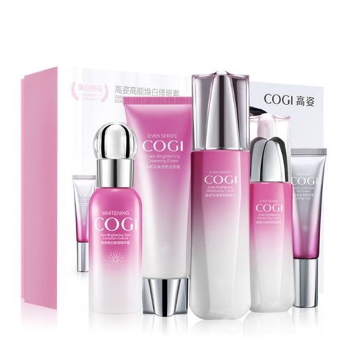 女性最愛(ài)的美妝品牌 精妝聯(lián)華化妝品帶來(lái)煥然一新的驚喜體驗(yàn)